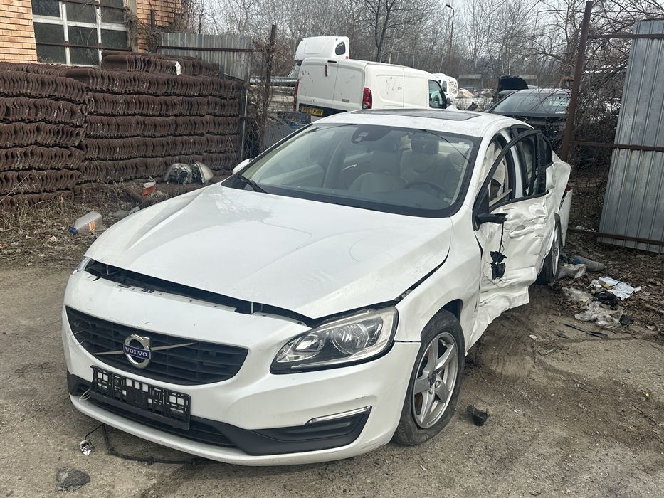 Volvo S60 2016 2.0 D  Euro 6 avariat D4204