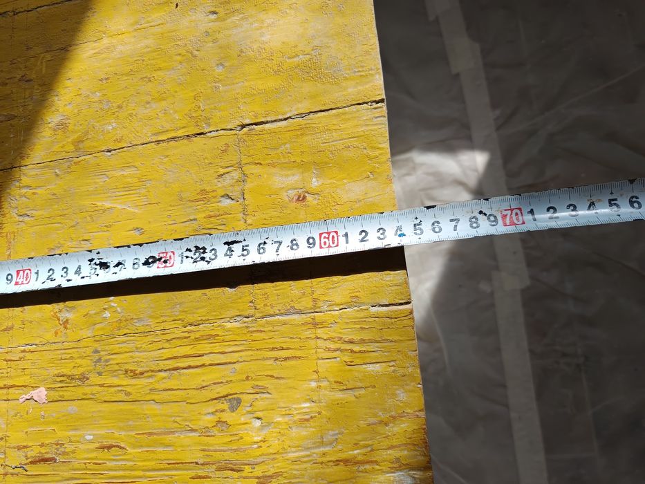 Продам стол деревянный