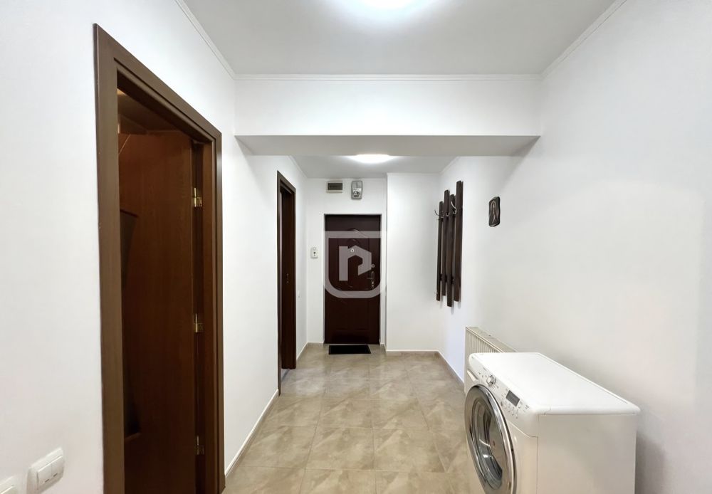 Inchiriez aparament/spatiu comercial