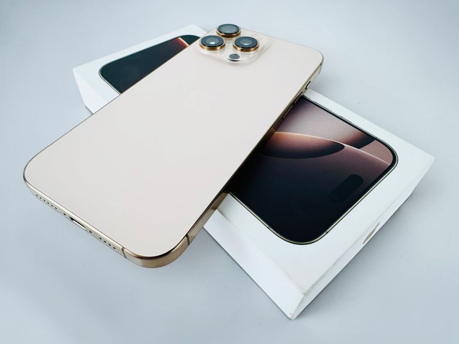 Apple iPhone 16 Pro Max 256GB Desert Titanium USA Перфектен! Гаранция!