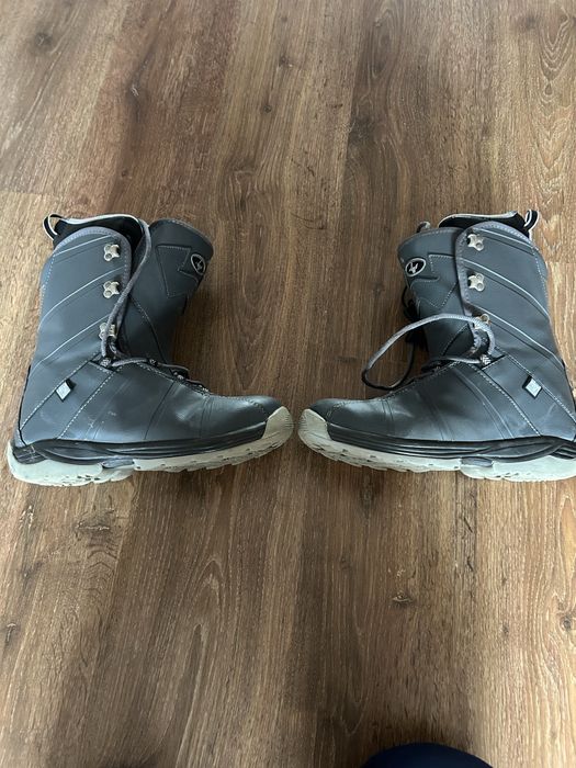 bots snowbord marimea 43