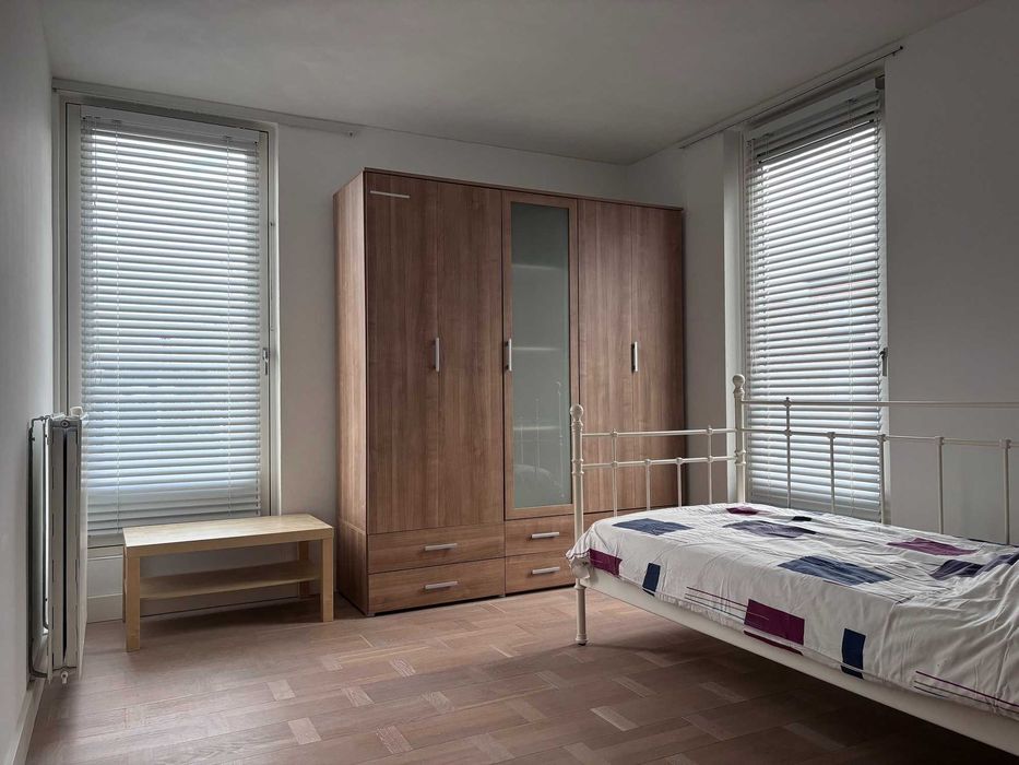 Дава се под наем Тристаен апартамент в София, Център - 90 кв.м за 561 € - Снимка #3