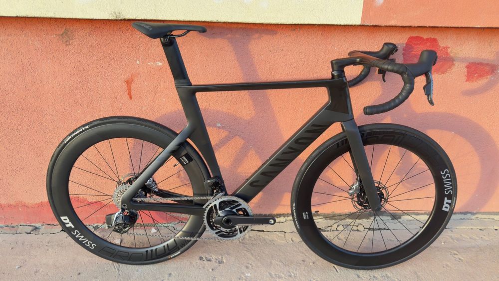 Canyon aeroad CFR Sram axs dt swiss