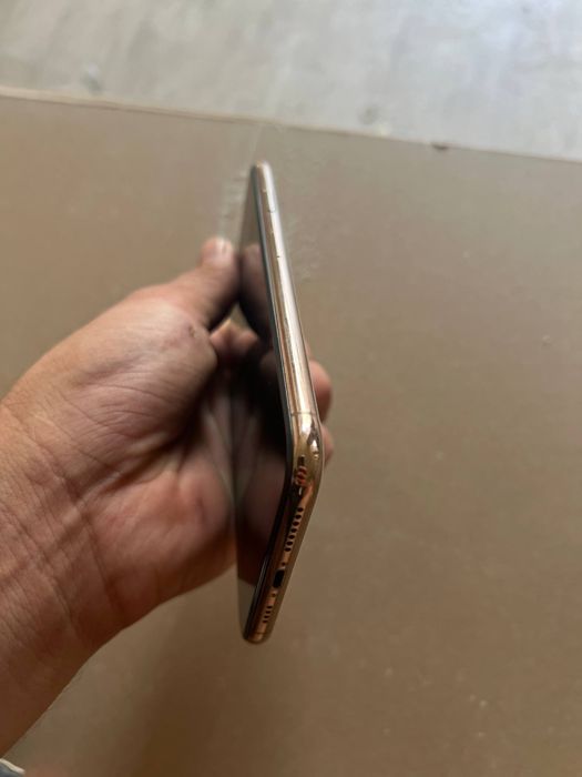 Iphone xs max 64talik 74 yomkist