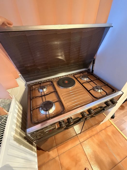 Aragaz italian Technogas tip Range Cooker – gaz/butelie + electric, cuptor, stare impecabilă