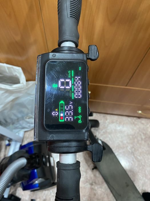 Продам самокат 60.000