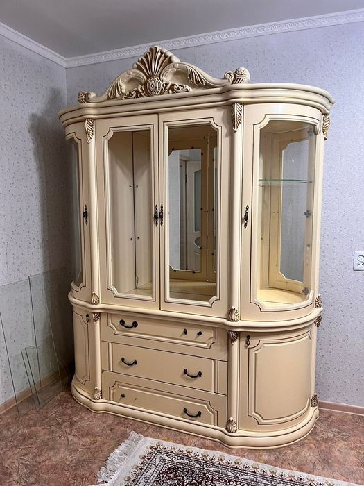 Отдам Даром сервант