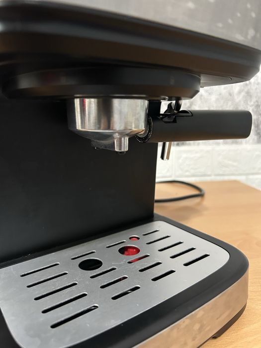 Кафе машина за еспресо 15 bar, 850W – капучино и лате