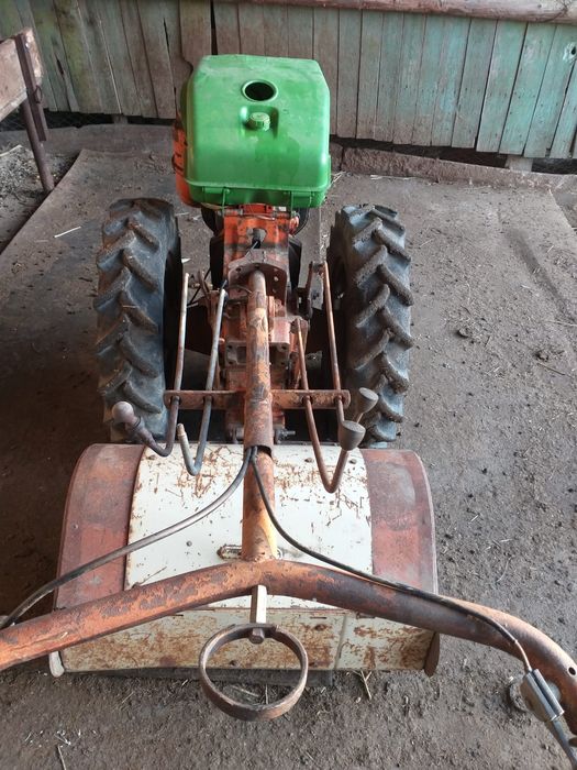 Motocultoare pasquali + tractoras articulat pasquali