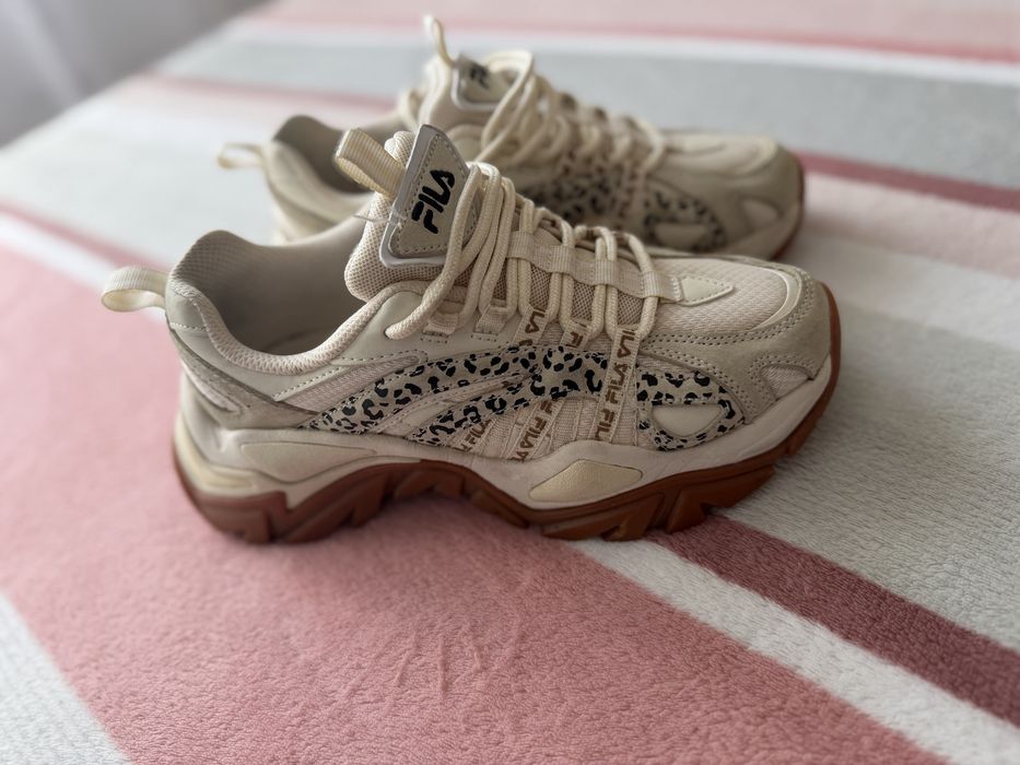 Adidasi Fila 36