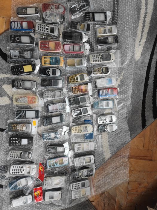 Нови панели за стари телефони