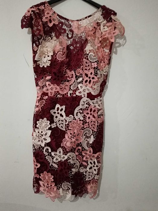 Дамски рокли направени за ателие в Италия с висококачествен материал