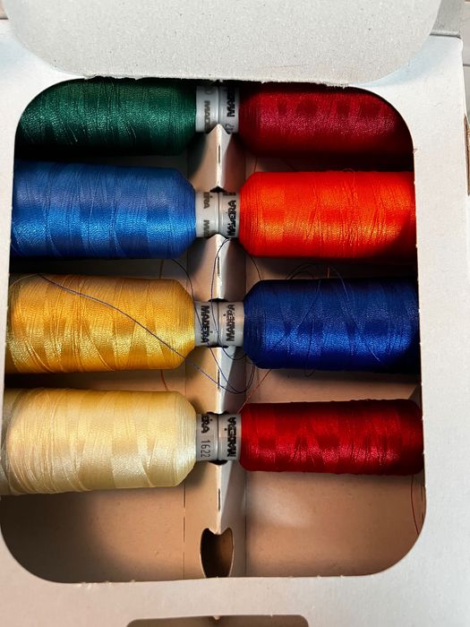 Mașină de brodat Brother Innovis NV 800E