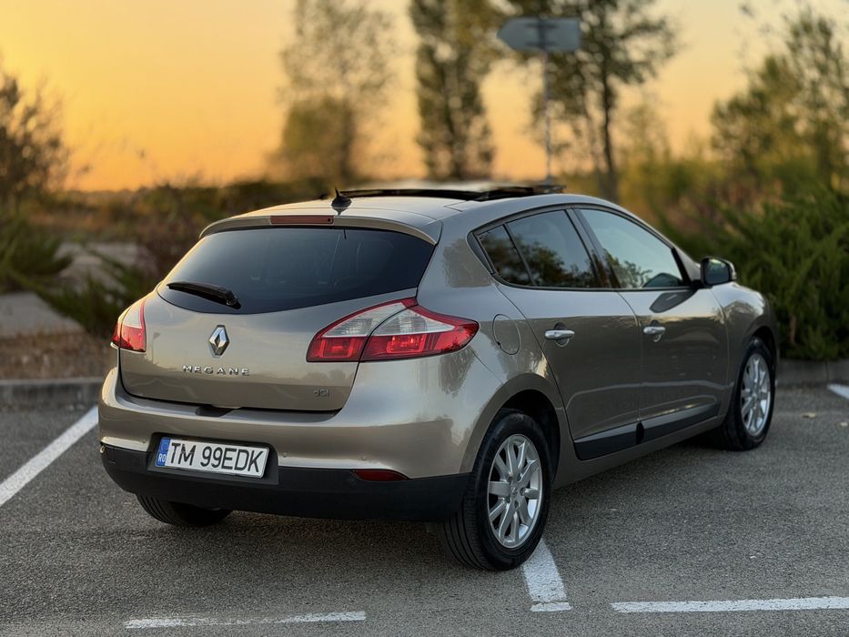 Renault Megane 3 1.5 dCi 110 CP | Panoramic | Navi | Keyless