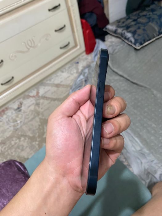 iPhone 13 еш жери ауыспаган