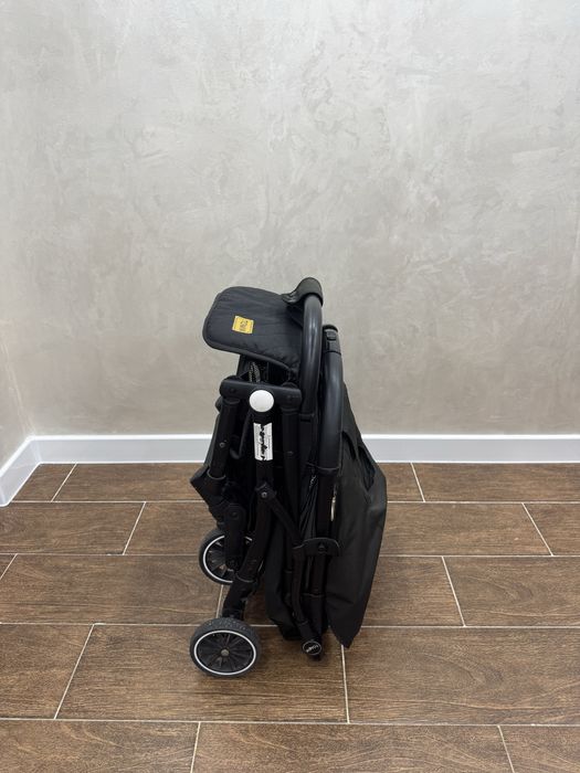 Коляска прогулочная