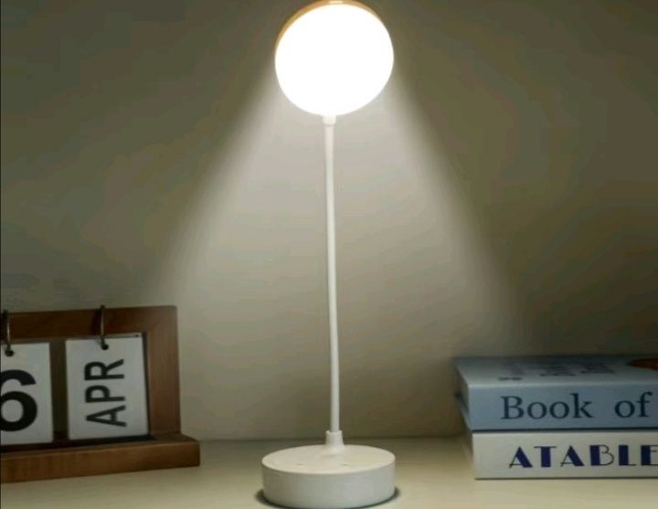Настольная лампа