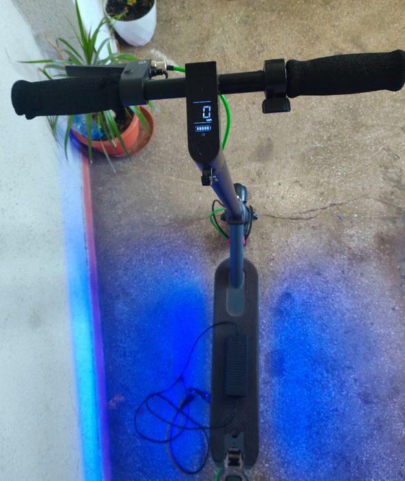 Trotinetă Xiaomi plus Casacă CGM ,Role/Patine