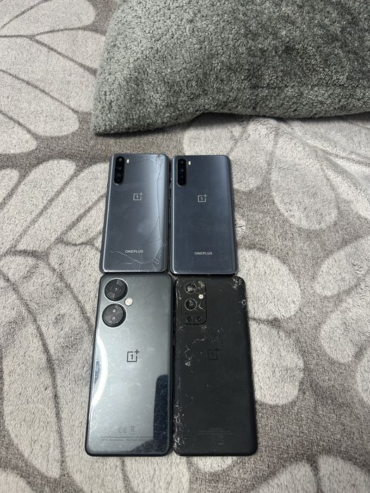 Vand lot telefoane oneplus pentru piese