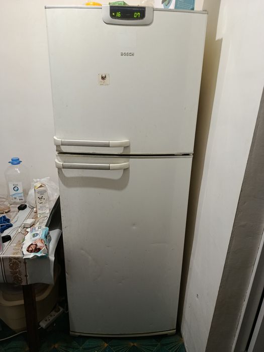 Холодильник BOSCH бу