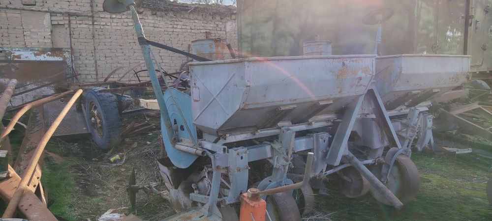 Сажалка сотилади