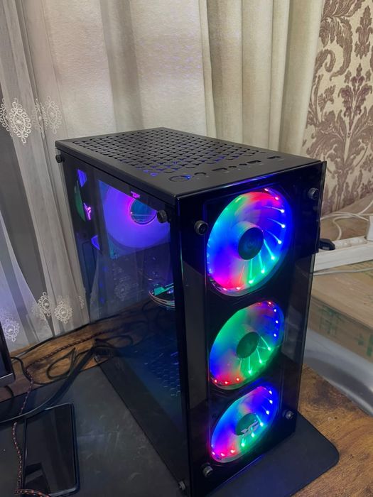 Игровой компьютер i5 10400f, rx 7600 8gb