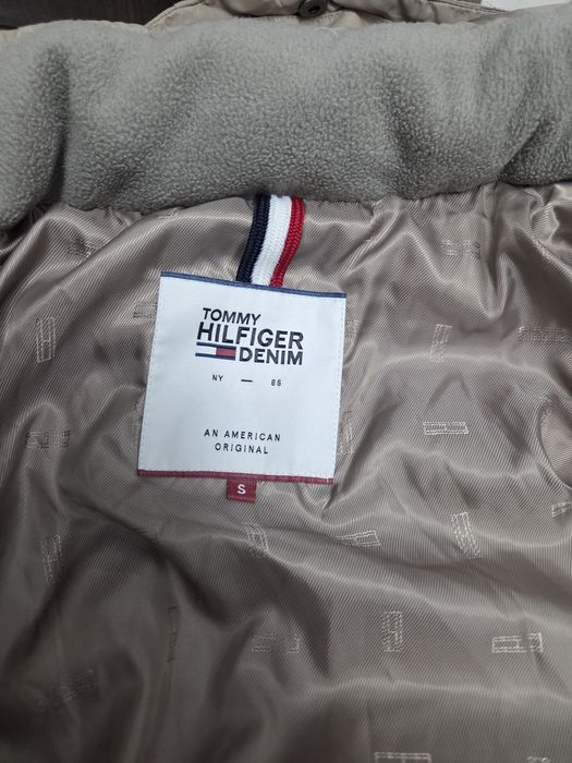 Geaca tommy hilfinger lunga