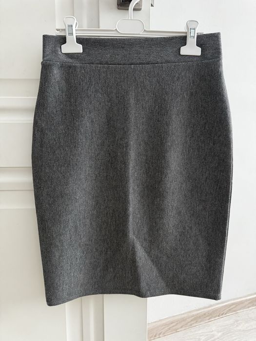 Класические брюки и юбки