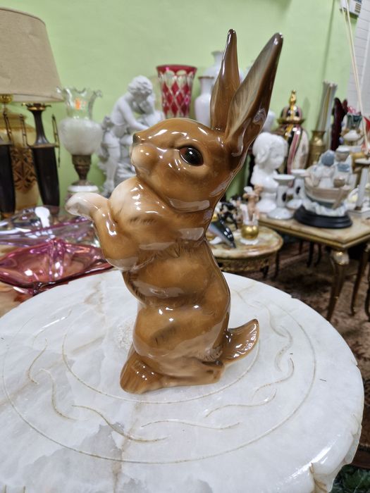 Прекрасна антикварна колекционерска немска порцеланова фигура Goebel