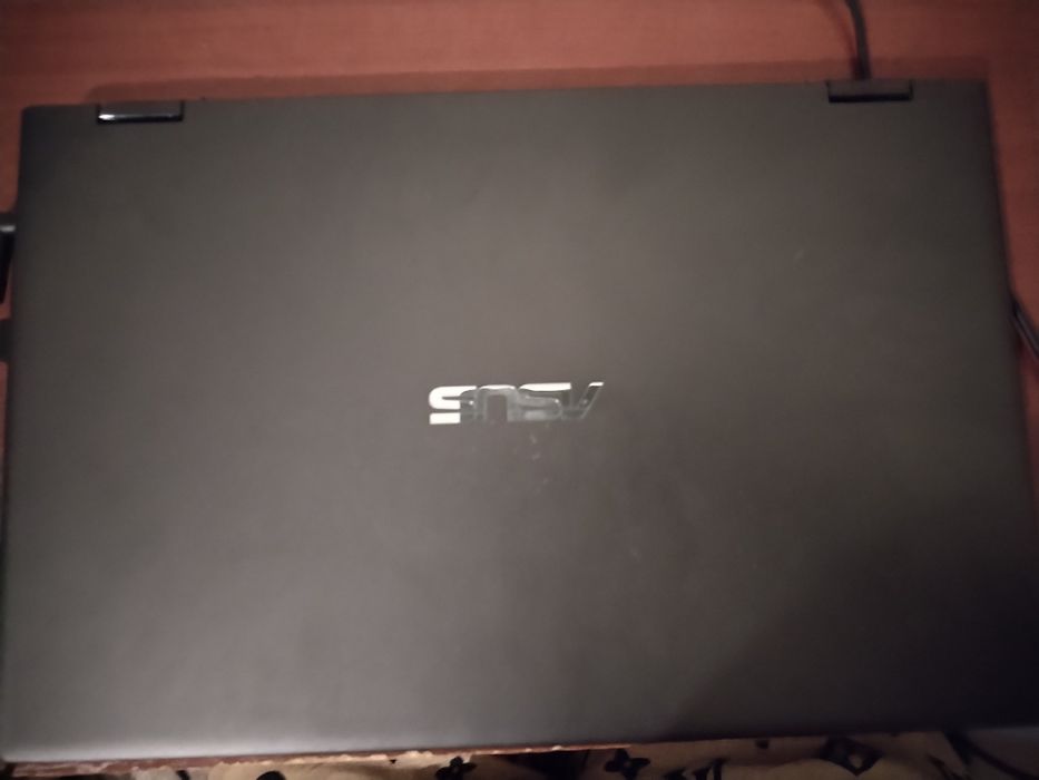 Model: ASUS ZenBook Flip 14 UX463F