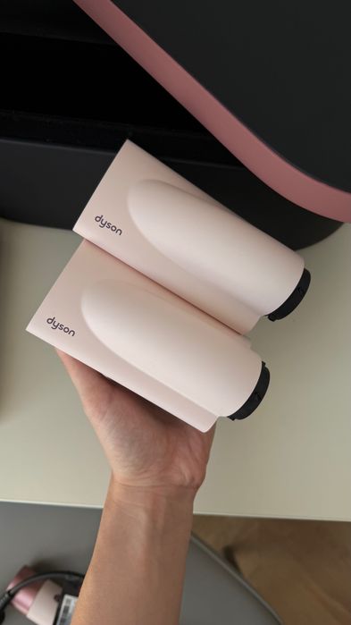 Dyson Airwrap стайлер розовый