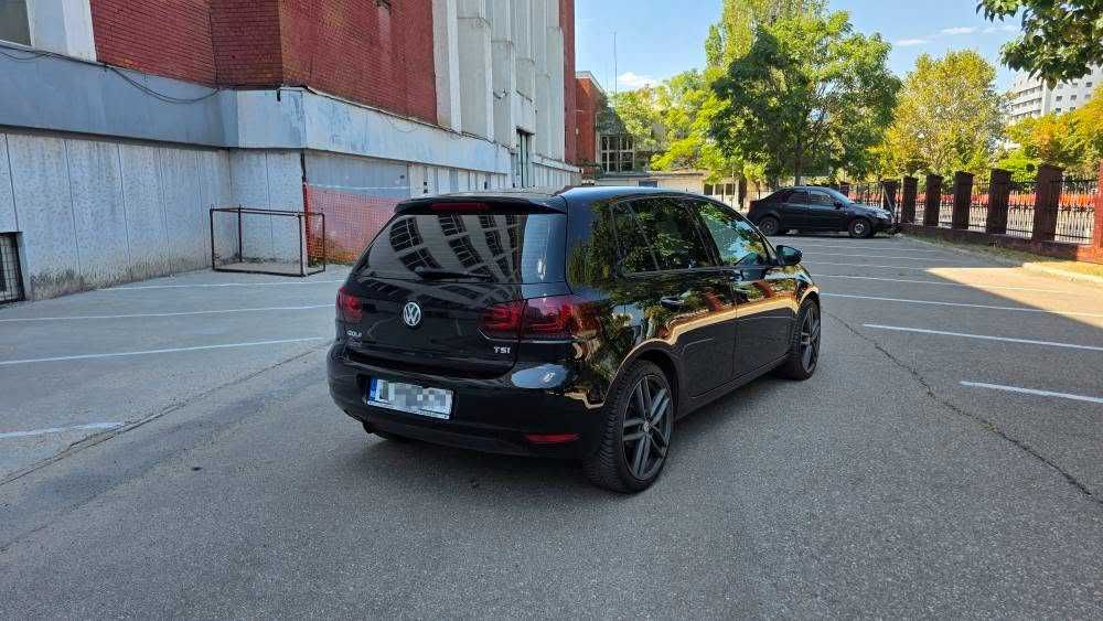 VOLKSWAGEN Golf 2010 — imagine 2
