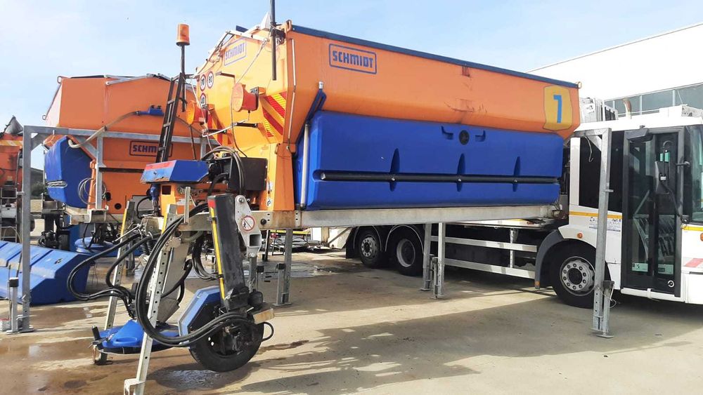 Sararita pentru camion