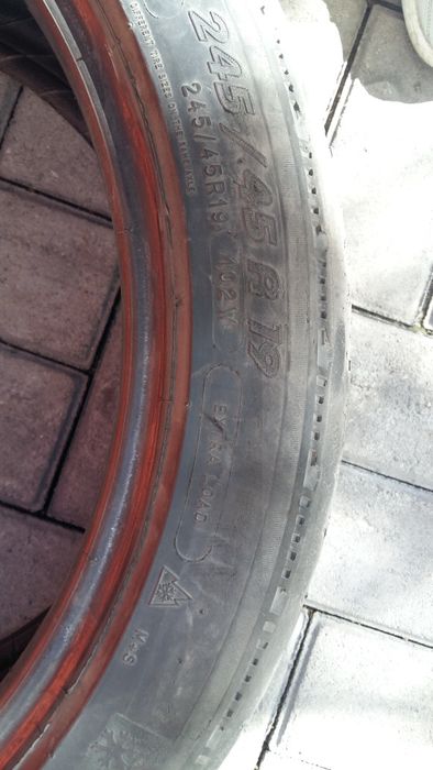 Продам всезезонную шину 245/45/19