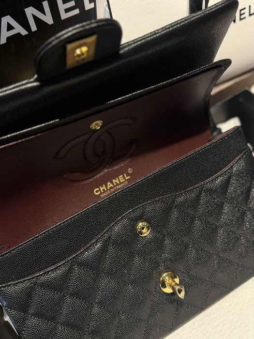 chanel classic flap bag