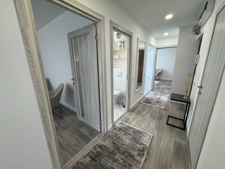 3 camere renovat integral, prima închiriere, metrou Tineretului, 2 balcoane