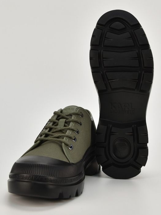 Karl Lagerfeld № 41 Масивни кецове, Каки