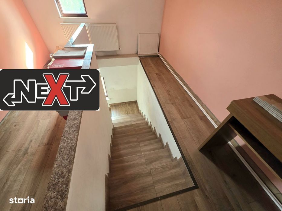 Casa cu etaj Savinesti