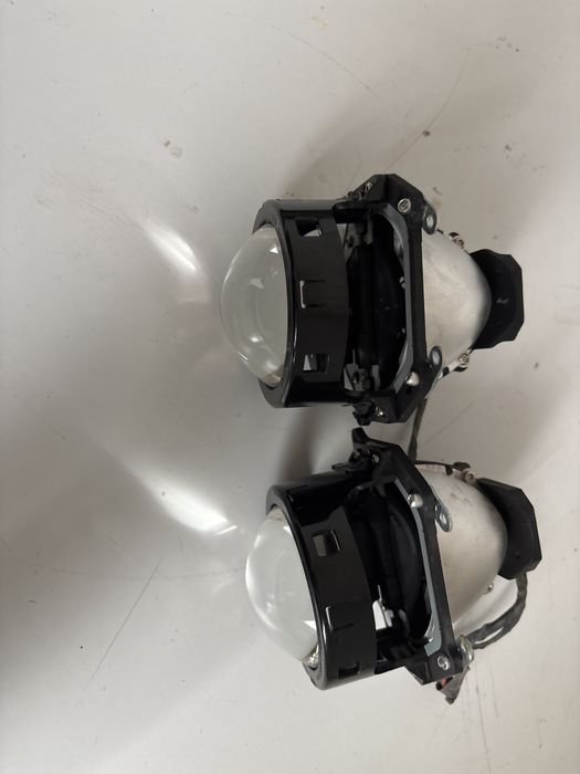 Лед фара для машин