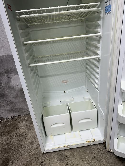 Холодильник Indesit