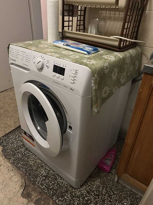Indesit Пералня MyTime 8kg 1200Spin