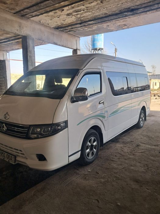 Changan mikroavtobus