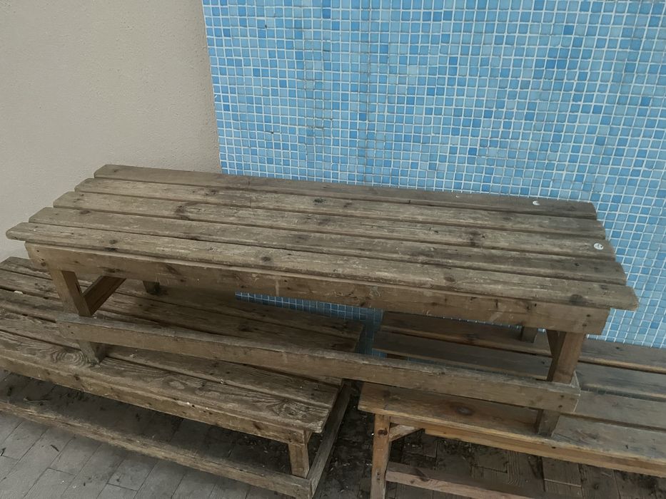 Скамейки деревянные