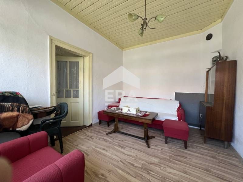 ЕКСКЛУЗИВНО! ЕРА Дръстър предлага за продажба къща срещу ''ДОМ НА УЧИТ