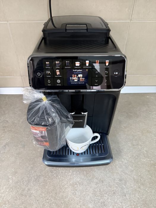 Espressor  Philips seria Ep 5500 sau Ep 5400 garantie 6 luni