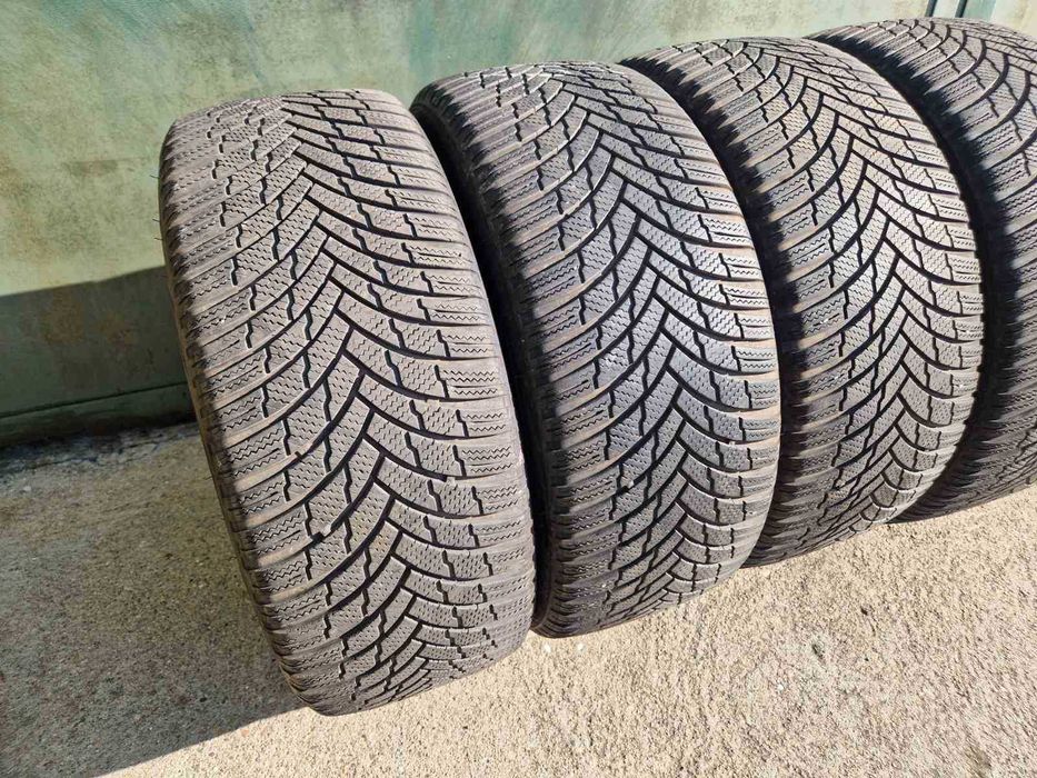 4 Firestone R19 245/45
Зимни гуми 
DOT3523