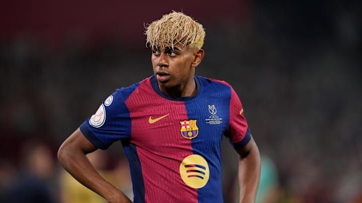 Фланелка Barcelona размер М Lamine Yamal