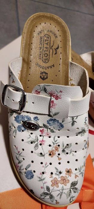 Papuci din piele medicinali