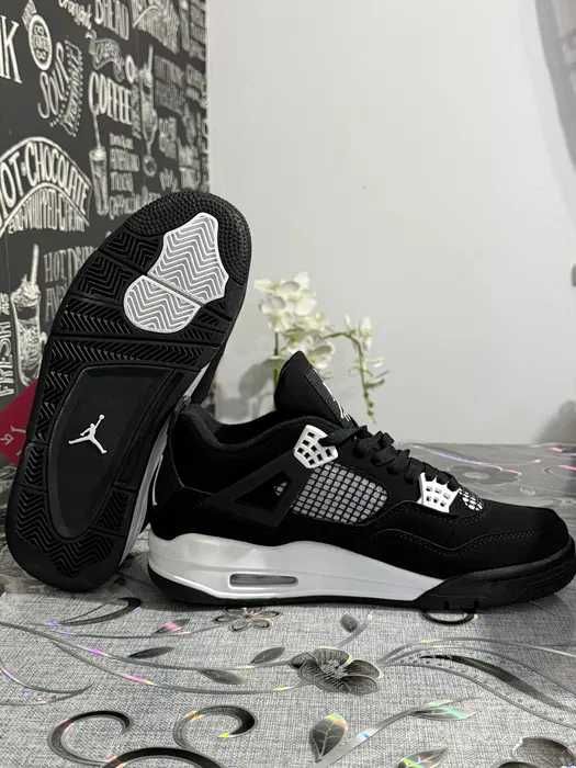 !REDUCERE! Jordan 4 White Thunder Premium - Verificare Colet -