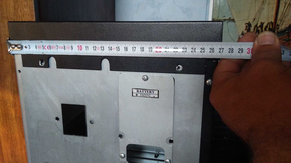 UPS шкаф за батерии и инвертор
